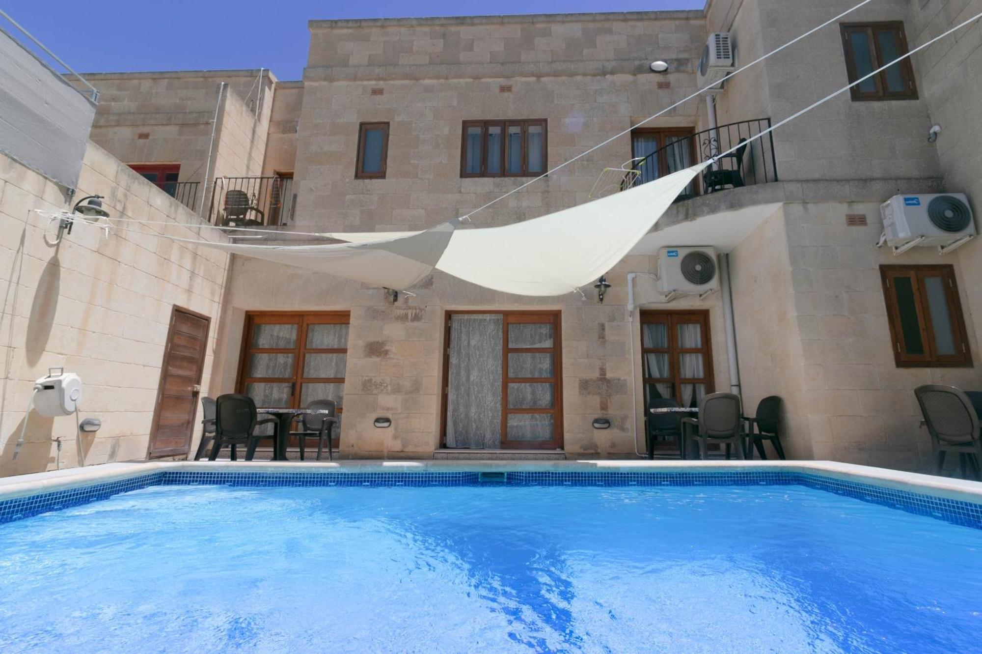 Hollies Villa Qala Buitenkant foto